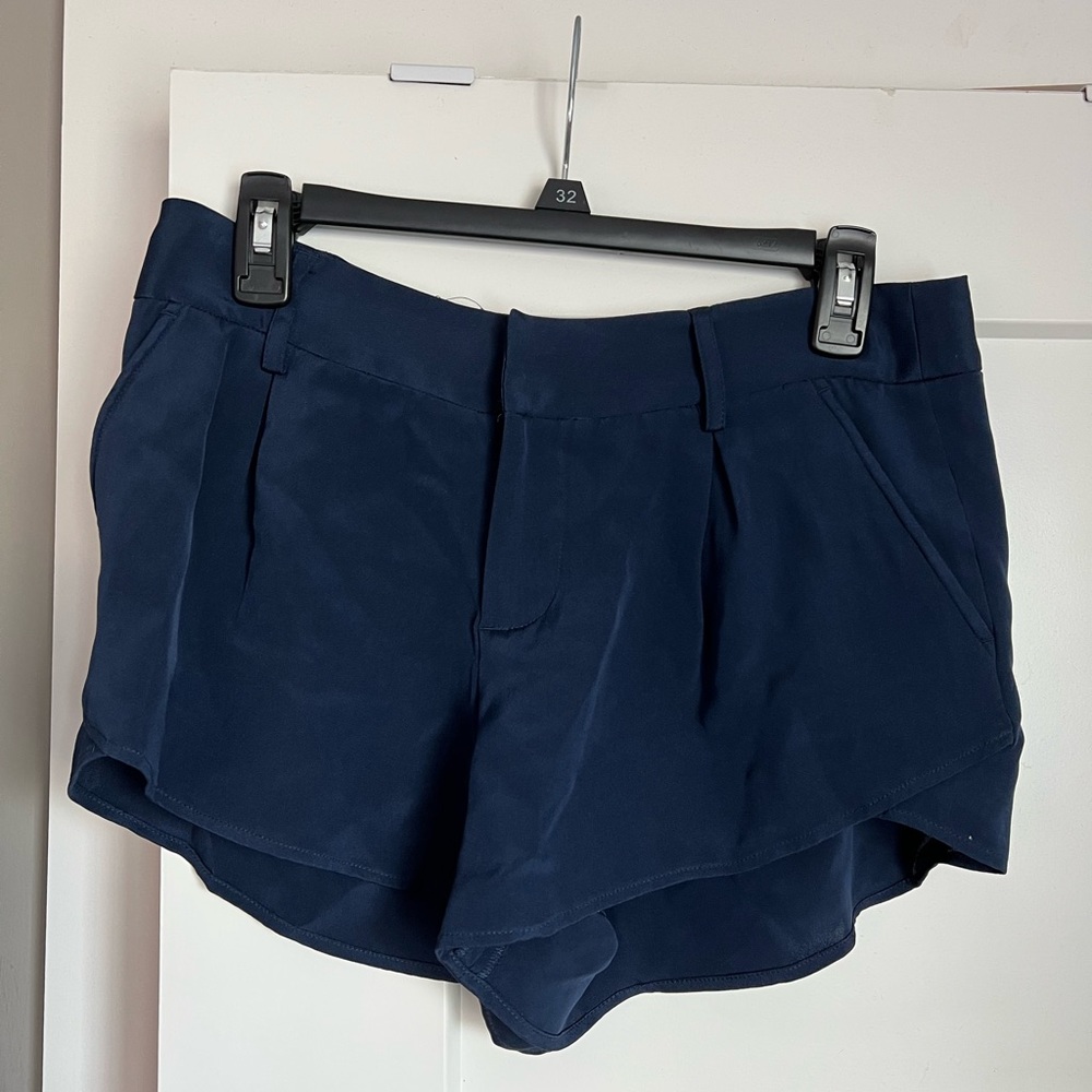 Navy Alice and Olivia dress shorts